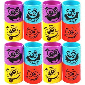 Jouets promotionnels en plastique, mini-cercles magiques arc-en-ciel à ressort pour les fêtes d'anniversaire et les cadeaux pour enfants - Extensibles et élastiques - Product Image 2