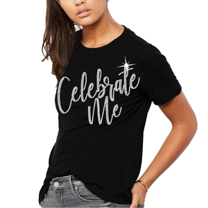 Motif à thermocoller en strass « Celebrate Me » avec texte blanc cristal pour T-shirt, sweat à capuche, fête d'anniversaire, vente en gros - Product Image 1