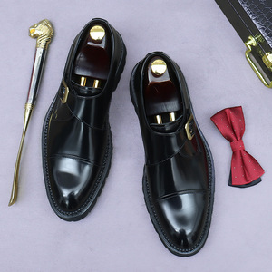 Zapatos de cuero de tres tiras para hombre, estilo coreano, para uso formal de negocios, hechos de cuero vacuno de alta calidad, con hebillas metálicas. - Product Image 3