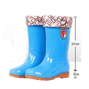 Bottes en plastique en caoutchouc PVC d'une seule pièce pour femmes Bottes de jardin Bottes de pluie pour femmes - Product Image 3