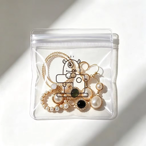 Bolsa de Plástico con Cierre Personalizada con Logotipo para Joyería Pequeña, Bolsa con Cierre Mate para Pendientes, Bolsa Reutilizable de PVC Mini con Cierre Hermético - Product Image 1