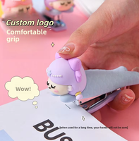 Mini Agrafeuse Manuelle Créative avec Logo Personnalisé, Design Sirène de Dessin Animé, Papeterie Portable pour Étudiants en Plastique Durable