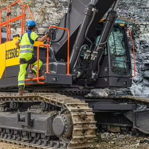 Cinese Top di marca a basso prezzo di vendita multifunzione 340kw EC550E costruzione attrezzature escavatori 3-<span class=keywords><strong>4m3</strong></span> con pezzi di ricambio in vendita - Product Image 1