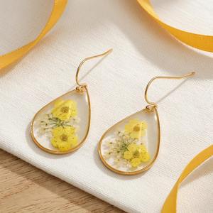 Boucles d'oreilles en résine à motifs artistiques créatifs, bijoux tendance pour femmes et filles, disponibles au meilleur prix - Product Image 2