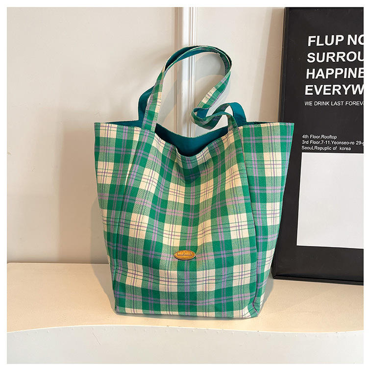 สีเขียวลายตาราง