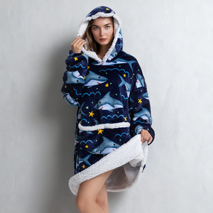 Vente en gros de couverture sweat-shirt à capuche épais et chaud portable en peluche douce pour le camping couverture à capuche Sherpa <span class=keywords><strong>polaire</strong></span> couverture à capuche géante mignonne - Product Image 2