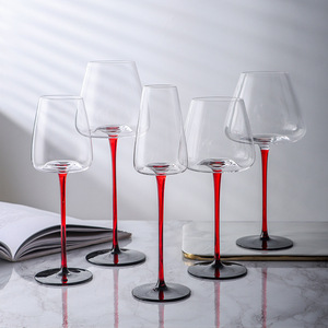 Gobelet à <span class=keywords><strong>vin</strong></span> rouge de luxe, gravure unique en cristal, gobelet à boisson, logo personnalisable, style moderne, design créatif, <span class=keywords><strong>verre</strong></span> à <span class=keywords><strong>vin</strong></span> <span class=keywords><strong>personnalisé</strong></span> - Product Image 1