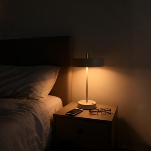 Europäischer Stil Kabellose Schreibtischlampe Moderne Warmlicht-Schlaflampe Augenschonende Tischlampe Geeignet für Arbeitszimmer Schlafzimmer Wohnzimmer - Product Image 4