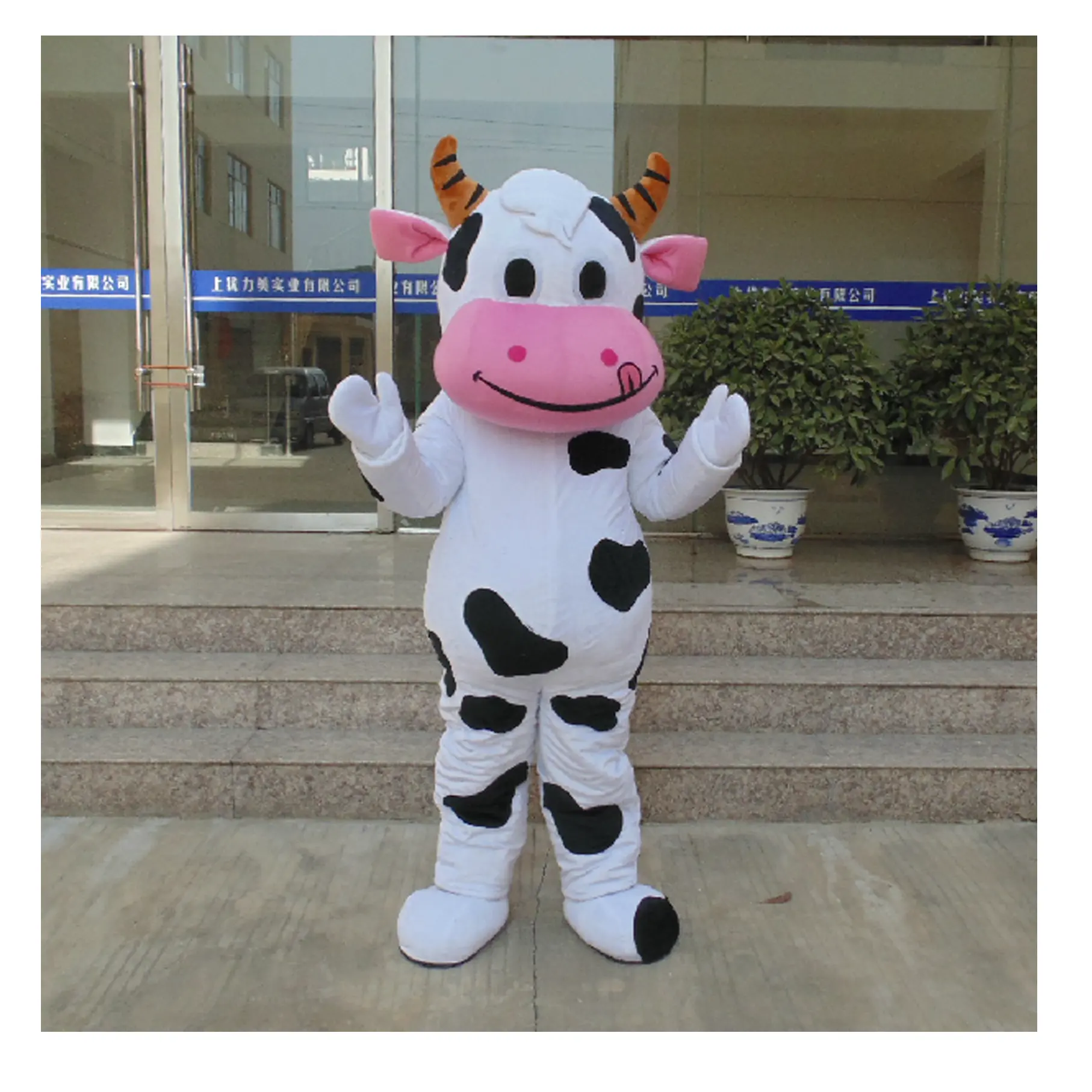 Frete Grátis! Festival Fancy Dress Adulto Traje Da Mascote Da Vaca Fornecedor Preço de Fábrica