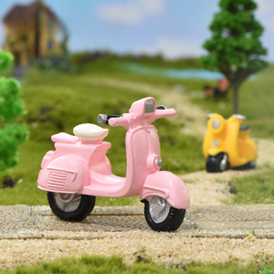 Commercio all'ingrosso Micro paesaggio resina artigianale ornamento paesaggio veicolo serie aereo moto camion antico Bus coleottero - Product Image 3