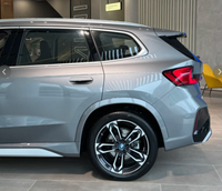 BMW iX1 25L M Sport Électrique Automatique Gauche d'occasion 2023 comme neuf, faible kilométrage 3349 km, un seul propriétaire, peinture d'origine, prêt à l'exportation