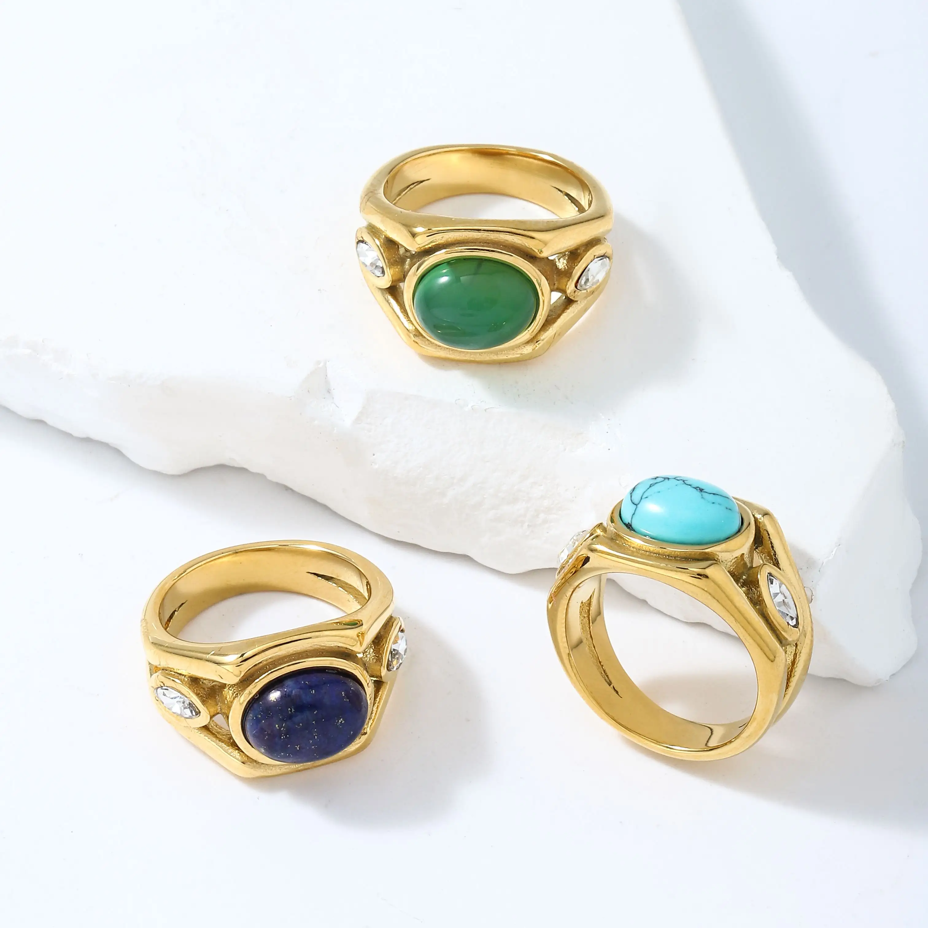 Ruigang Custom Chunky Turquoise Lapis Lazuli Cat Eyes Ring Waterproof Jewelry 18k Gold Plated Ring Stainless Steel Oval Rings