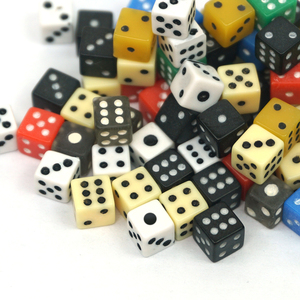 Bán Buôn Giá Rẻ 5Mm Acrylic Thường Xuyên Góc Vuông Nhỏ Xúc Xắc Mini Đầy Màu Sắc Vàng Màu Xanh Lá Cây Nhựa Hội Đồng Quản Trị Trò Chơi Xúc Xắc - Product Image 2