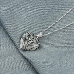 Collar con Colgante de Corazón de Jaspe Pinolita Natural YASHEE, Piedra de Cristal Real, Regalo para el Amor, Sanación Reiki, Joyería Unisex para Adultos - Product Image 2