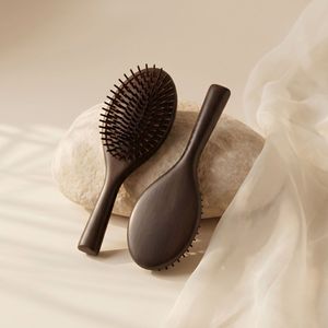 Cepillo de Masaje Antiestático para el Cuero Cabelludo con Cojín de Aire y Madera de Sándalo para el Cuidado del Cabello Femenino - Product Image 3