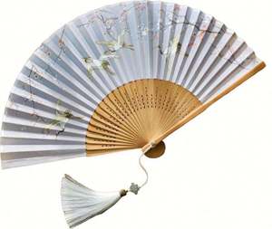 Prix direct usine Éventail pliant en bambou durable peint à la main en tissu de soie, style art populaire chinois, thème Amour, Saint-Valentin, Hunan - Product Image 2