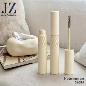 Tubo de Rímel de Plástico Vacío Personalizado de Lujo Popular de Jinze de 11.5 ml con Cepillo de Rímel Curvo - Product Image 2