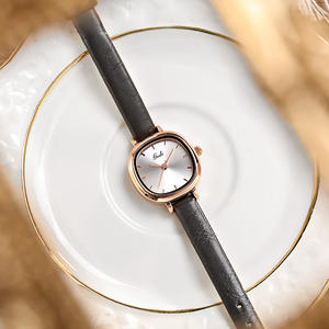 Montre <span class=keywords><strong>pour</strong></span> <span class=keywords><strong>femme</strong></span> 2025, style coréen simple, bracelet en cuir de 30 mm, boîtier en acier inoxydable, mouvement à quartz écologique, résistance à l'eau 3 bars - Product Image 3