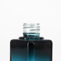 Flacon de sérum carré à épaule plate de luxe 30 ml 60 ml, flacon d'huile essentielle en verre carré à fond épais de 30 ml avec compte-gouttes