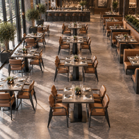 Fauteuils en cuir caramel, table à manger en pierre frittée, base en métal noir, restaurant, commercial, personnalisable, OEM, vente en gros