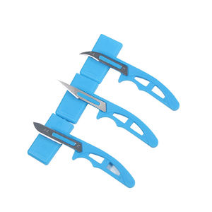 มีดตัดอัณฑะลูกหมูสีน้ำเงินแบบพกพาเครื่องมือสัตวแพทย์สำหรับการตัดปศุสัตว์จากซัพพลายเออร์ที่เชื่อถือได้ - Product Image 1