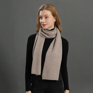 Đồng Bằng Dày Mềm Tay Cảm Thấy Khăn Choàng Dài Nữ Ấm Áp Sang Trọng Mùa Thu Mùa Đông Phụ Nữ Bán Buôn 100% Khăn Len Dệt Kim Merino Tùy Chỉnh - Product Image 1