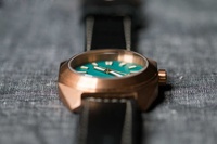 Marca de lujo bronce deporte clásico con cúpula de cristal de zafiro mecánico automático de los hombres Relojes
