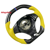Volant sport en fibre de carbone personnalisé E91/E90/E92/E81/E82/E83/E89/E70/E71 avec cuir perforé jaune pour voitures