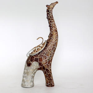Decorazione per la casa personalizzata Display per interni Polyresin scultura animale giraffa coppia statue per il matrimonio - Product Image 2