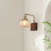 Lampe murale de style médiéval avec cadre en fer LED et abat-jour en verre pour salon et couloir, commande par chaîne