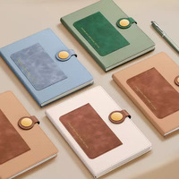 Carnet de notes professionnel A5 haut de gamme en cuir PU rigide, à spirale, avec pochette avant, boucle magnétique, logo personnalisé, couleur contrastée