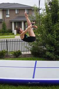 <span class=keywords><strong>Piste</strong></span> de dégringolade d'air <span class=keywords><strong>gonflable</strong></span> d'approvisionnement d'usine 2m de large 20cm d'épaisseur plancher <span class=keywords><strong>gonflable</strong></span> de gymnastique Logos personnalisés pour l'exportation - Product Image 6