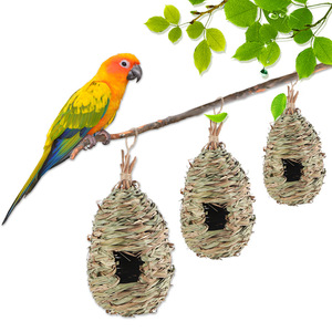 Nido de pájaros tejido a mano de hierba, tamaño mediano, decoración de jardín para exteriores, cesta artesanal de material natural para pájaros - Product Image 1