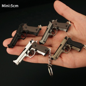 Porte-clés Pistolet Approvisionnement d'Usine Amovible 5cm Mini Beretta Métal Pistolet Modèle Porte-clés Alliage de Zinc Porte-clés Pistolet - Product Image 6