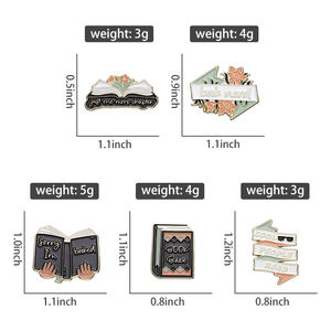 دبابيس المينا للتخرج كتاب أحب القراءة مخصص طية صدر أصدقاء الملابس على ظهره شارات إكسسوارات الكرتون - Product Image 6