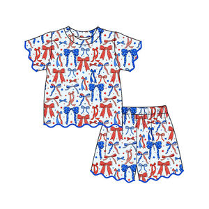 GSSO3545 Ensemble Enfant Personnalisé Fille Active avec Nœuds Roses et Imprimé Football, Manches Courtes et Ourlet Festonné, Vente en Gros - Product Image 4