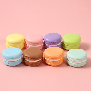 Macarons artificiels en plastique haute simulation, écologiques, nouveau design, faux gâteaux avec technique PU pour présentation alimentaire - Product Image 1