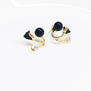 Two Wear <b>Earrings</b> Diamond <b>Crystal</b> Ginkgo Red Flower Pearl Tulip <b>Stud</b> <b>Earrings</b> for Women - Product Image 6