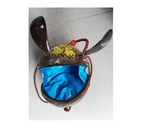 Vietnam vintage coconut shell bag-coconut handbag for women (Ms.Sandy whatsapp wechat 0084587176063) 99 Gold Data