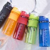 Bouteilles shaker en Tritan transparent de 16 onces sans Bpa pour mélanger les protéines avec la boule de fouet en fil métallique