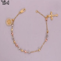 Pulsera Elegante para Mujer con Dijes de Guadalupe y Cruz, Chapada en Oro Tricolor de 18K, con Cuentas de 4mm y Halo de Circonitas, Joyería Católica Ajustable