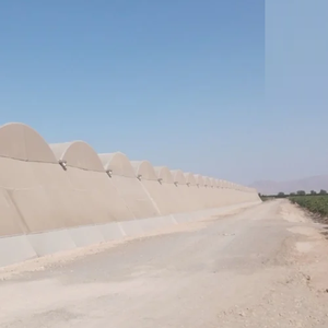 Casa de red de sombra en forma de cúpula, duradera, de alta resistencia, resistente a los rayos UV, estructura protectora para jardín e invernadero para plantas y vegetales - Product Image 1