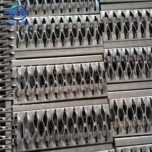 Plateforme de passage en aluminium perforée à motif crocodile, marches antidérapantes en métal, grilles de sécurité pour escaliers - Product Image 6