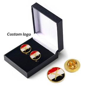 Thiết Kế Mới Tùy Chỉnh Tên Logo Kim Loại Men Thăng Hoa Người Đàn Ông Chữ Nút Bao Gồm Khuy Măng Sét Cho Nam Giới - Product Image 6