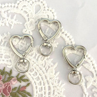 Porte-clés en alliage de zinc en forme de cœur, étoile ou rond, avec fermoirs mousquetons à ressort, pendentifs breloques faits main pour DIY, vente en gros