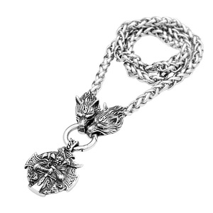 Yunnique – collier nordique Viking Odin Warrior pour hommes, pendentif en acier inoxydable, design bouclier tête de loup, bijoux cadeau - Product Image 5