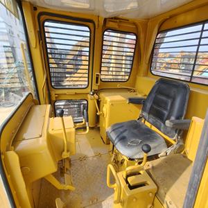 Bulldozer d'occasion CAT D6D fiable, faible nombre d'heures <span class=keywords><strong>de</strong></span> travail, engin <span class=keywords><strong>de</strong></span> terrassement - Product Image 6