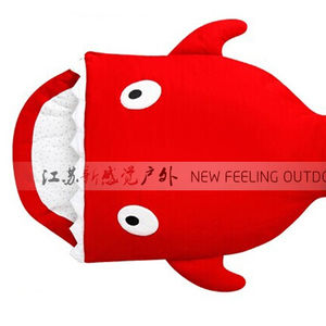 حقيبة نوم مؤهلة على شكل سمكة القرش مع غطاء للرأس للأطفال - Product Image 1