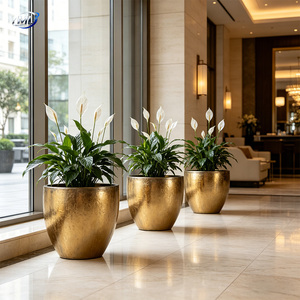 Pot de fleurs moderne en métal plaqué or, style glamour pour plantes vertes d'intérieur, personnalisable - Product Image 2