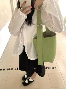 กระเป๋าถือหนังแท้กันน้ำสำหรับผู้หญิง ดีไซน์ใหม่ปี 2026 แบรนด์ดัง หรูหรา พร้อมฝาปิดและซับในโพลีเอสเตอร์ - Product Image 3